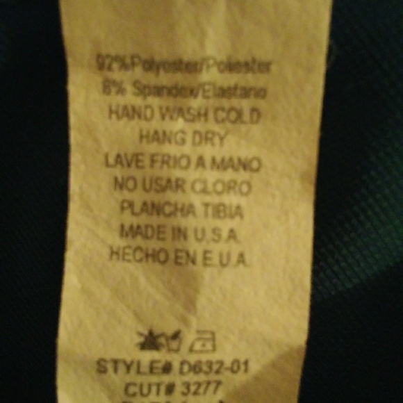 Backless beauty - Picture 5 of 5